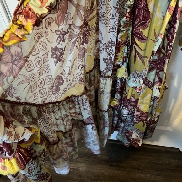 Alexis Wiera Printed Ruffle Wrap Midi Dress Size XS - Picture 6 of 8